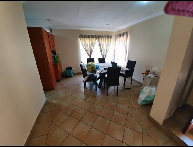 3 BEDROOM PROPERTY TO RENT IN VAL DE GRACE